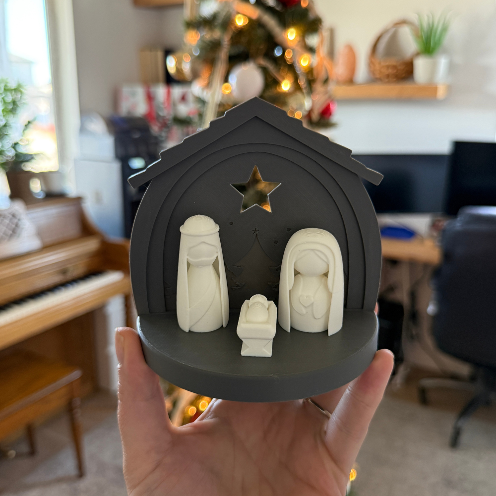 Light of Christ | Tabletop Nativity